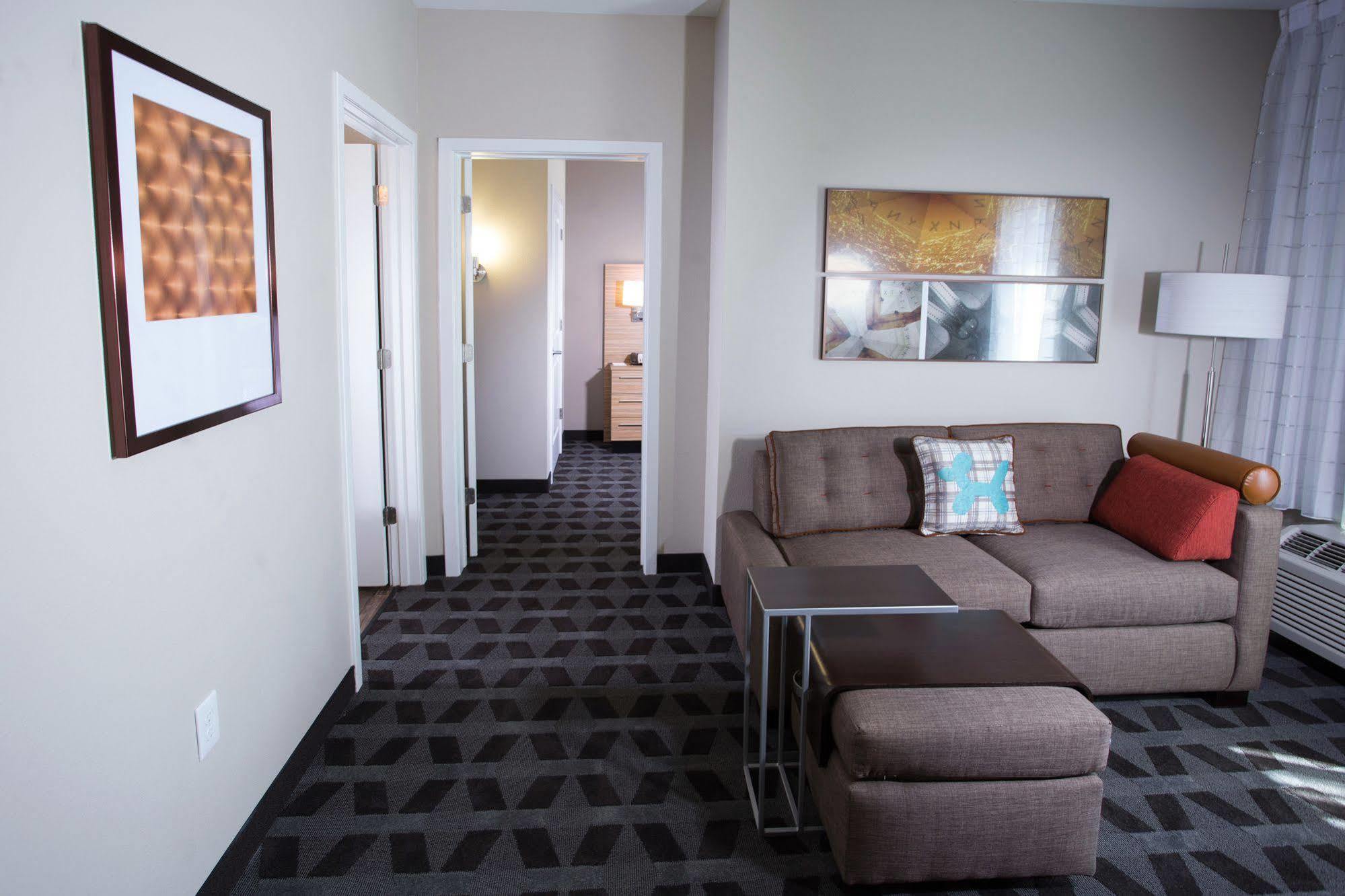 ทาวน์เพลส สวีท เซาเทิร์น ไพน์ส อเบอร์ดีน Hotel Aberdeen ภายนอก รูปภาพ
