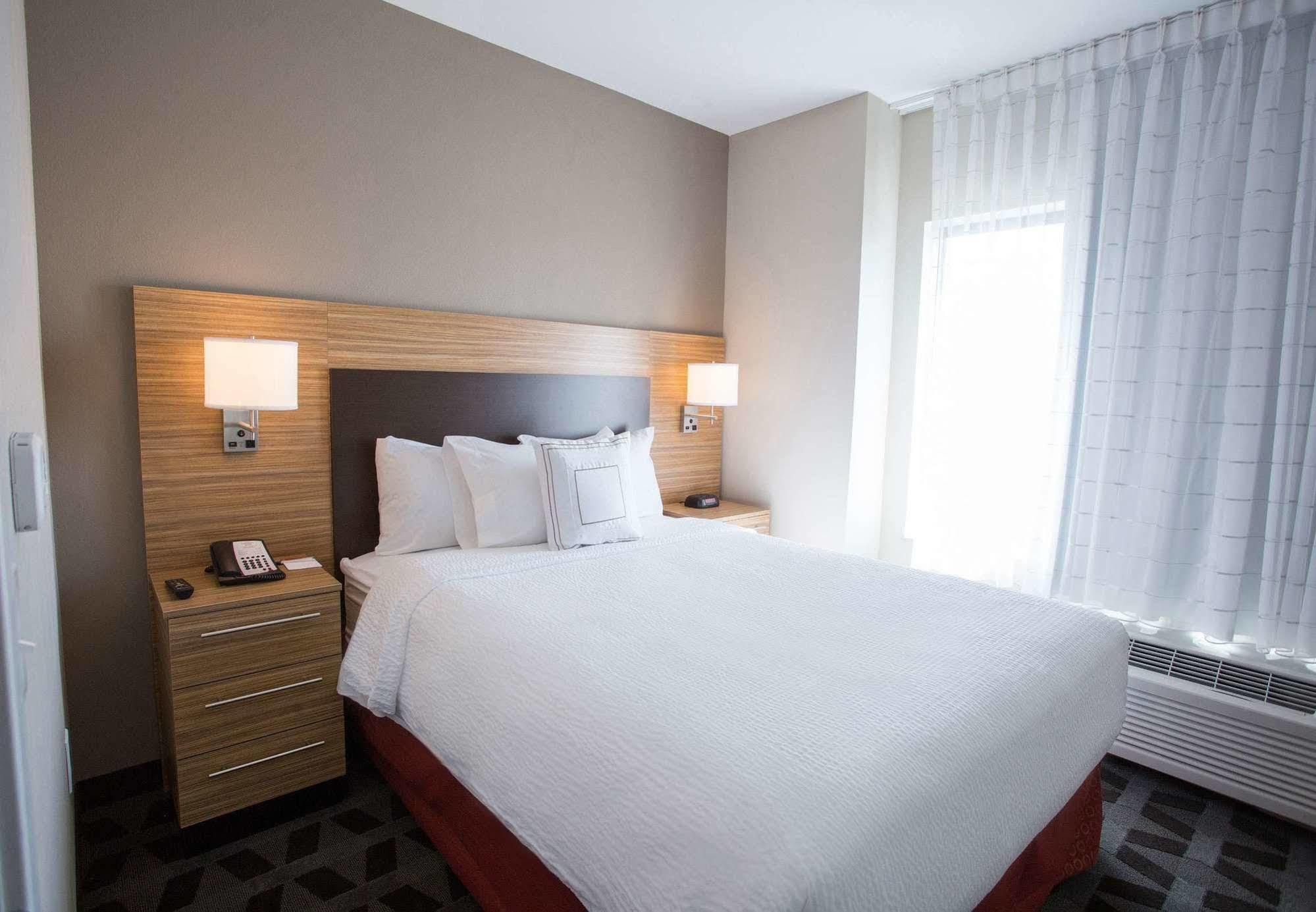 ทาวน์เพลส สวีท เซาเทิร์น ไพน์ส อเบอร์ดีน Hotel Aberdeen ภายนอก รูปภาพ