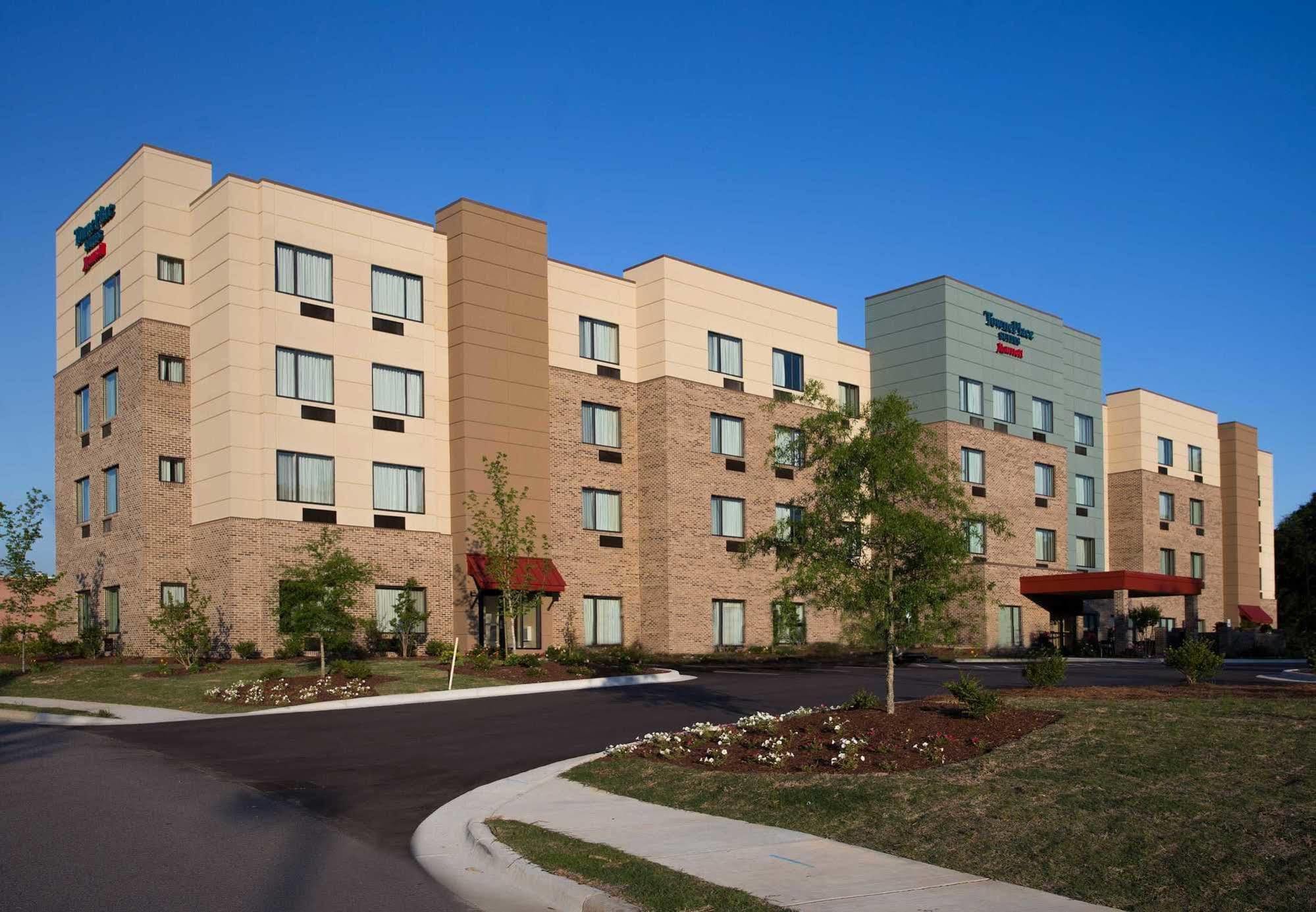 ทาวน์เพลส สวีท เซาเทิร์น ไพน์ส อเบอร์ดีน Hotel Aberdeen ภายนอก รูปภาพ